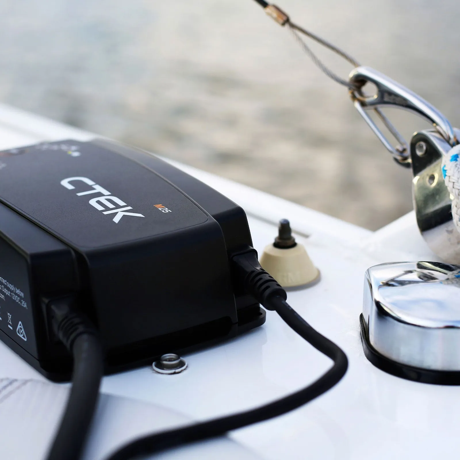 CTEK M25
