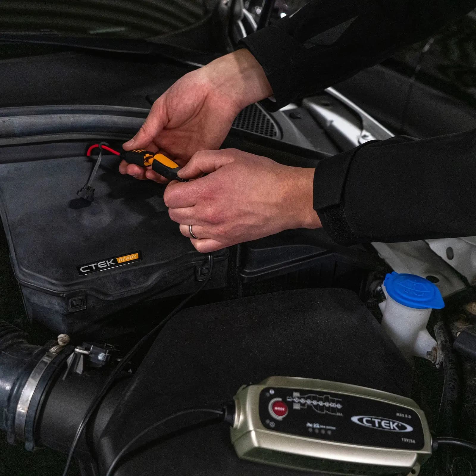 CTEK READY Kit Automotive M8